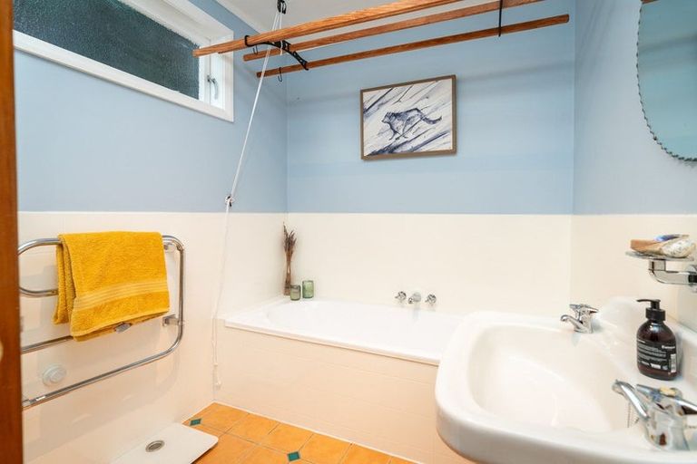 Photo of property in 4 Hornsey Road, Melrose, Wellington, 6023