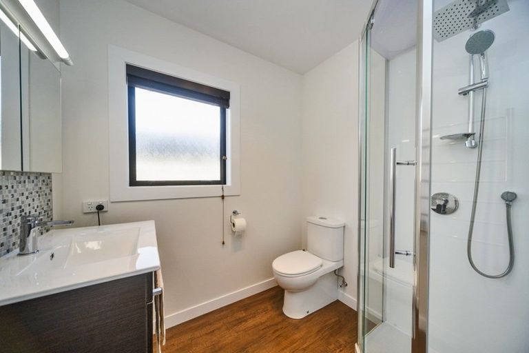 Photo of property in 27 Balrickard Way, Milson, Palmerston North, 4414