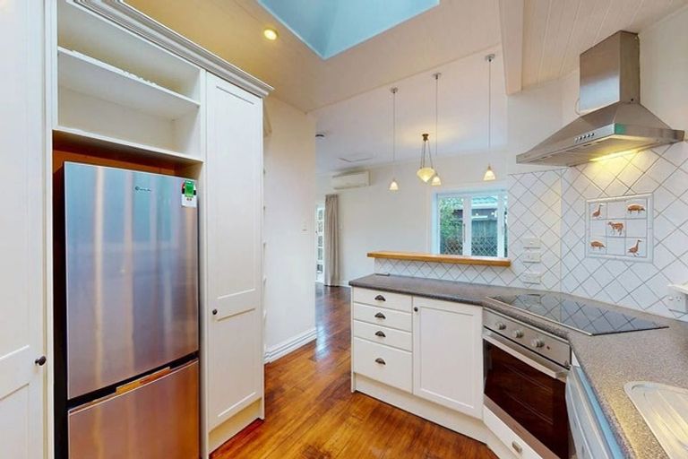 Photo of property in 43 Trelissick Crescent, Ngaio, Wellington, 6035