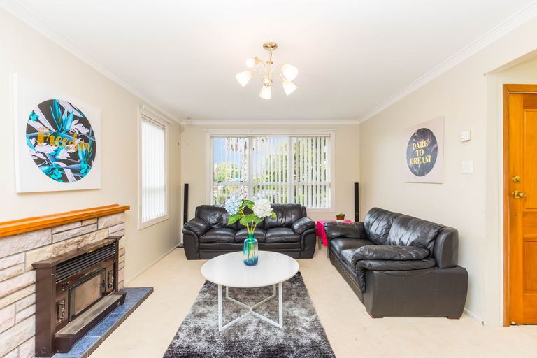 Photo of property in 1a Laurie Avenue, Papakura, 2110