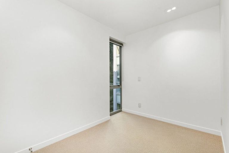 Photo of property in Mariner, 1/140b Oriental Parade, Oriental Bay, Wellington, 6011