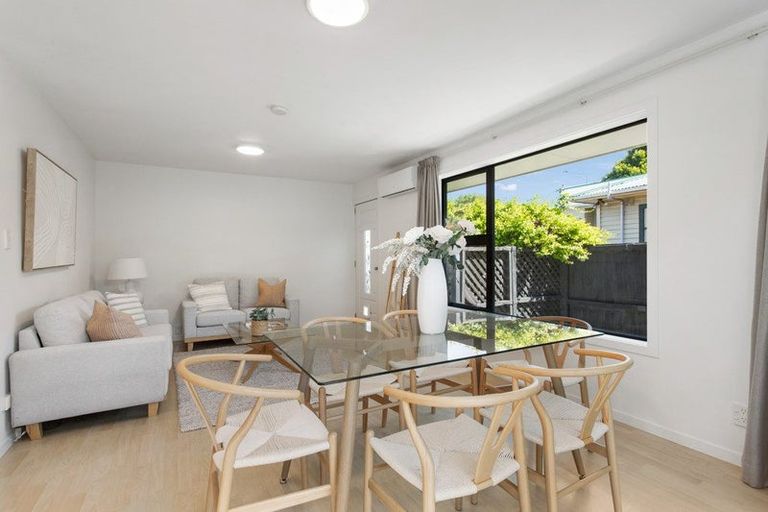 Photo of property in 1/7 Roxburgh Street, Sydenham, Christchurch, 8023