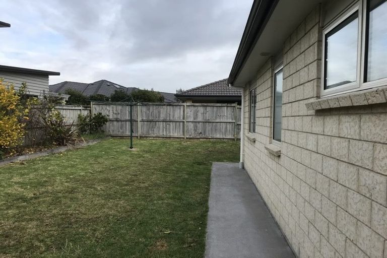 Photo of property in 32 Capriana Drive, Karaka, Papakura, 2113