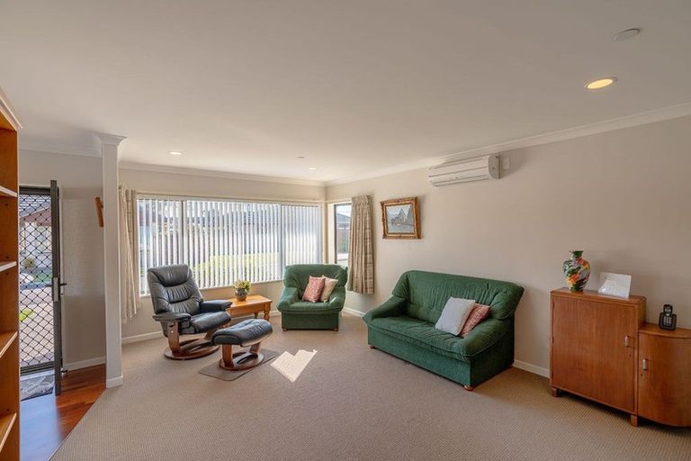 Photo of property in 9 Ian Peter Way, Otaki, 5512