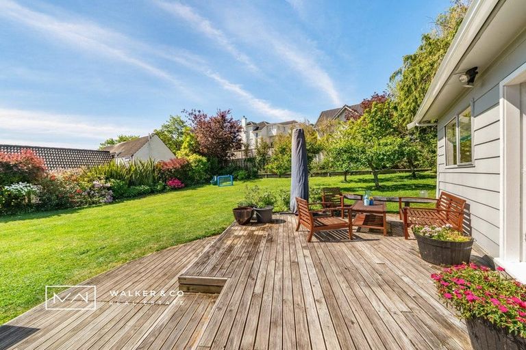 Photo of property in 41 Whitemans Road, Silverstream, Upper Hutt, 5019