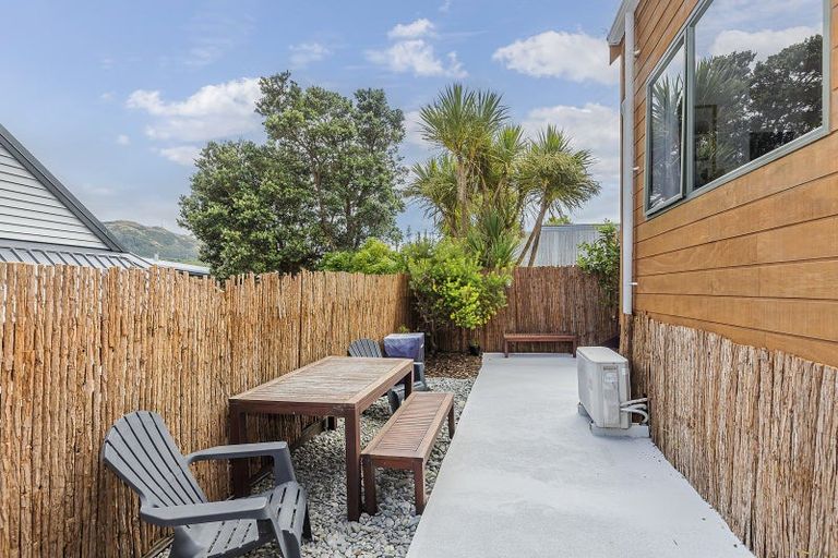 Photo of property in 49u3 Ranui Terrace, Tawa, Wellington, 5028