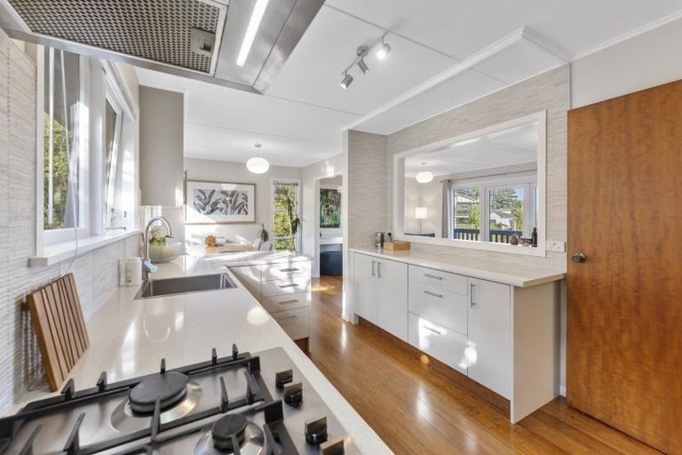 Photo of property in 135 Orangi Kaupapa Road, Northland, Wellington, 6012