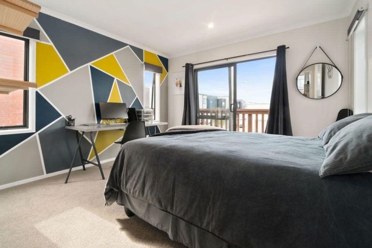 Photo of property in 4 Tuatua Road, Hobsonville, Auckland, 0616