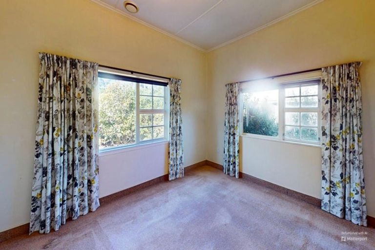 Photo of property in 5 Caversham Road, Westmere, Whanganui, 4501