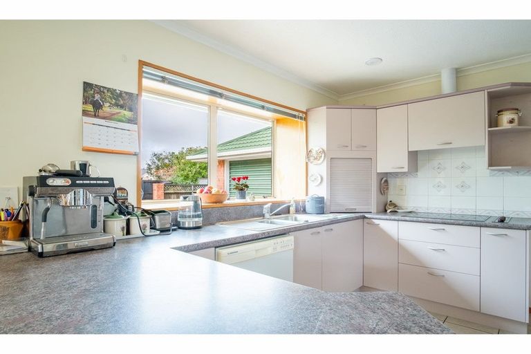 Photo of property in 25 Rempstone Drive, Halswell, Christchurch, 8025