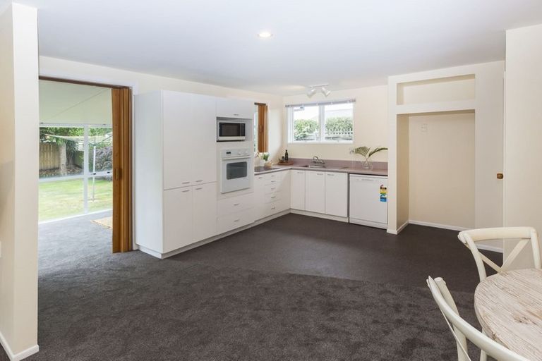 Photo of property in 369 Mairehau Road, Parklands, Christchurch, 8083