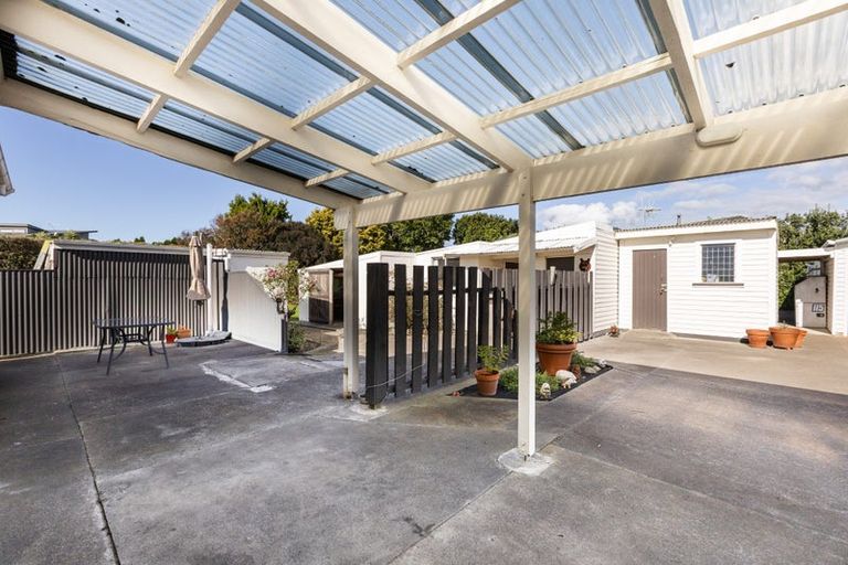 Photo of property in 19 Waipureku Street, Clive, 4102