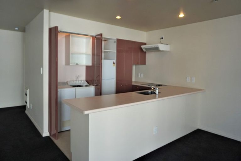 Photo of property in St James Courts, 9/77 Gloucester Street, Christchurch Central, Christchurch, 8013