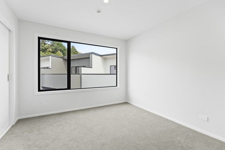 Photo of property in 4/4 Tawhai Street, Stokes Valley, Lower Hutt, 5019