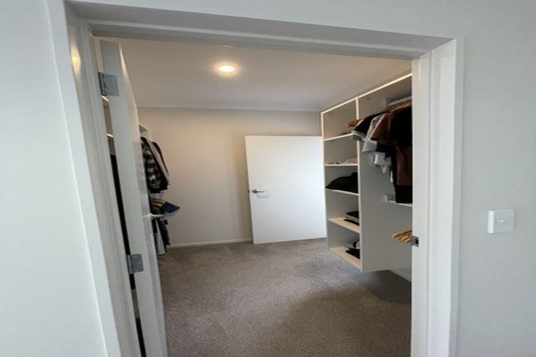 Photo of property in 34 Waituarua Drive, Takanini, 2112