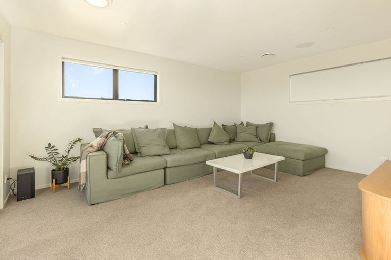 Photo of property in 94 Kotare Street, Waikanae, 5036