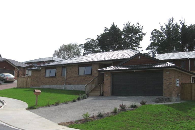 Photo of property in 49 Helleur Road, Massey, Auckland, 0614