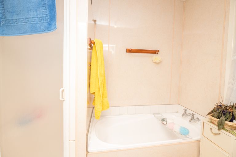 Photo of property in 16 Washbournes Road, Wigram, Christchurch, 8042