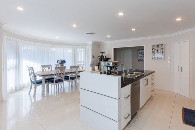 Photo of property in 22 Phoenix Avenue, Hokowhitu, Palmerston North, 4410