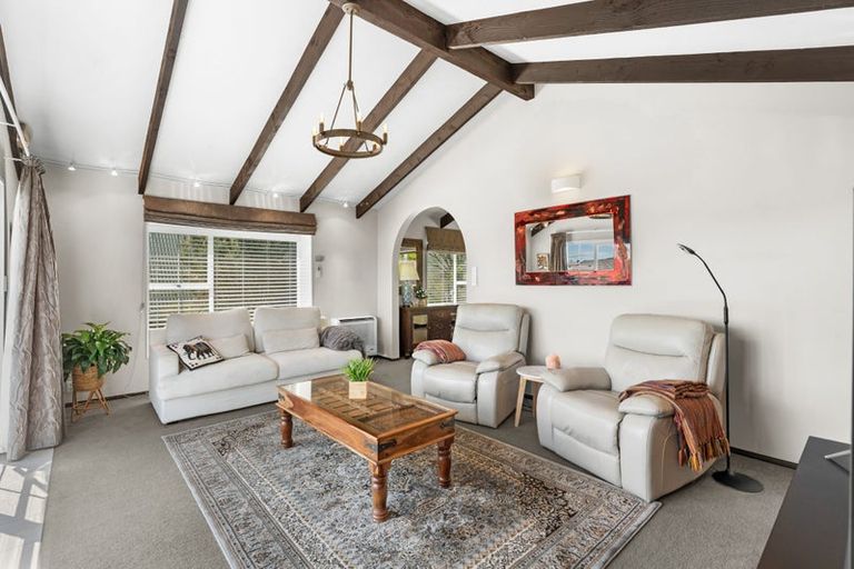 Photo of property in 18 Townshend Crescent, Halswell, Christchurch, 8025