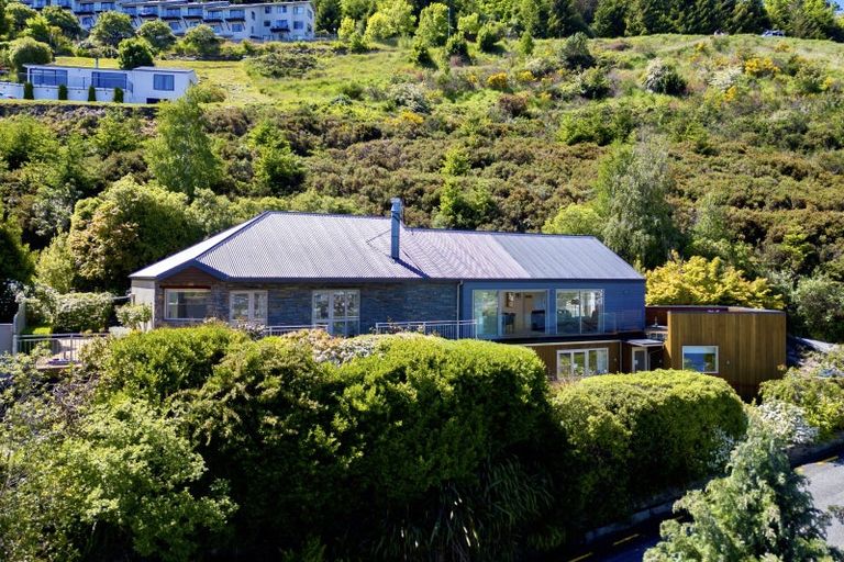 Photo of property in 54 Panorama Terrace, Queenstown, 9300