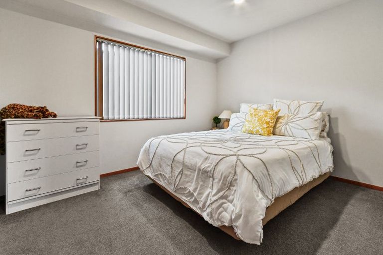 Photo of property in 3 Trossach Place, Wattle Downs, Auckland, 2103