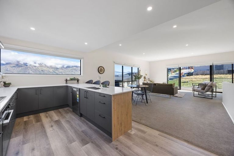 Photo of property in 60 Kirimoko Crescent, Wanaka, 9305