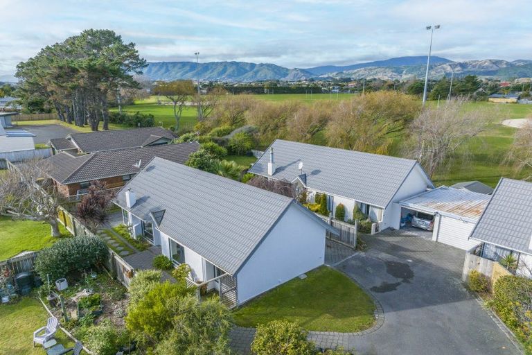 Photo of property in 22c Te Kupe Road, Paraparaumu Beach, Paraparaumu, 5032