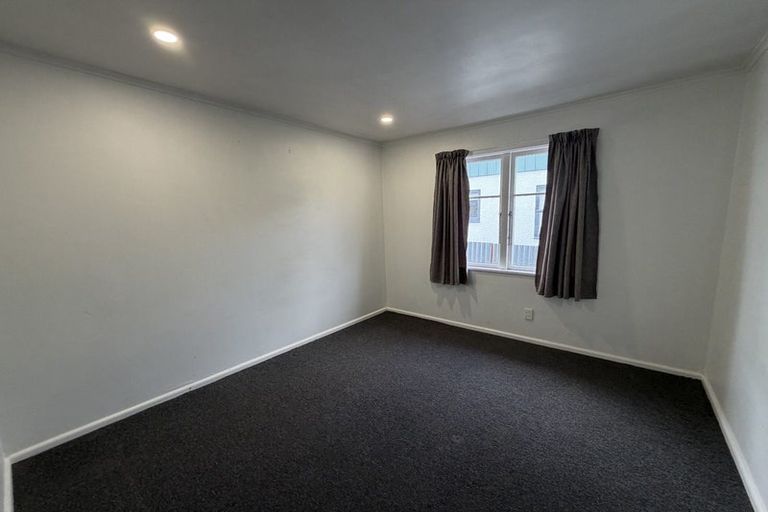 Photo of property in 42 Oldham Avenue, Onekawa, Napier, 4110
