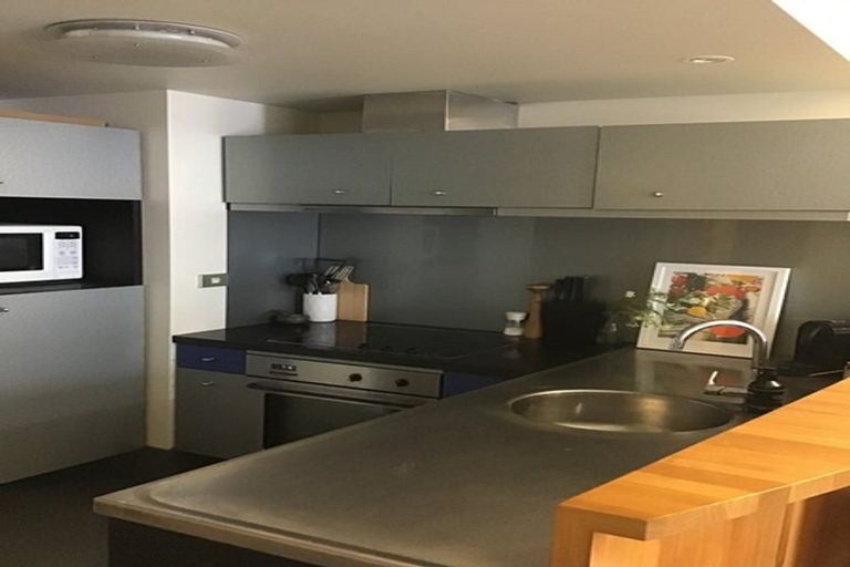 Photo of property in St Pauls Apartments, 107/43u Mulgrave Street, Thorndon, Wellington, 6011