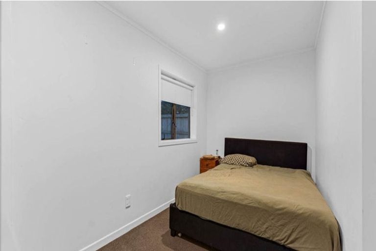 Photo of property in 192 Henderson Valley Road, Henderson, Auckland, 0612