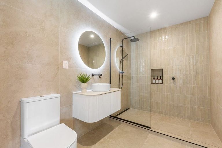 Photo of property in 4b Columbia Way, Kingston, Wellington, 6021