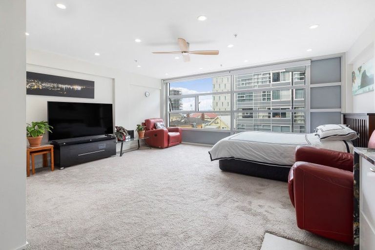 Photo of property in St Pauls Apartments, 70/43u Mulgrave Street, Thorndon, Wellington, 6011