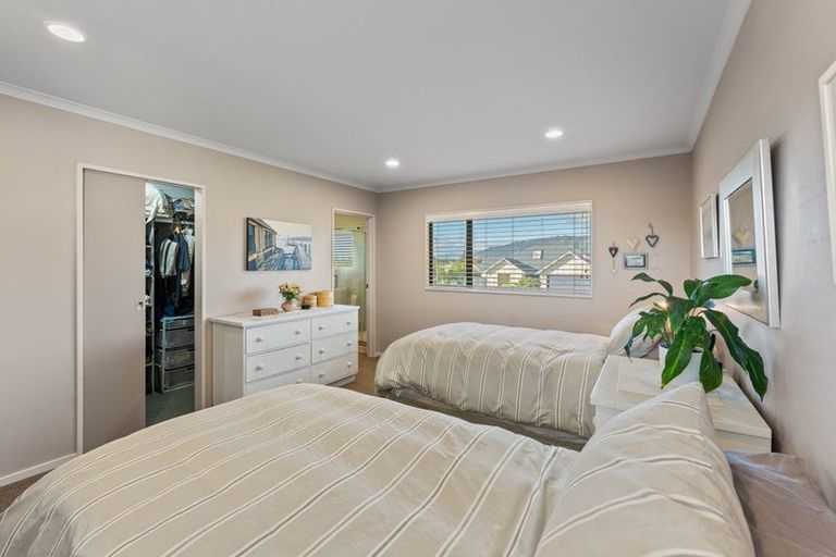 Photo of property in 6 Te Ropata Place, Waikanae Beach, Waikanae, 5036