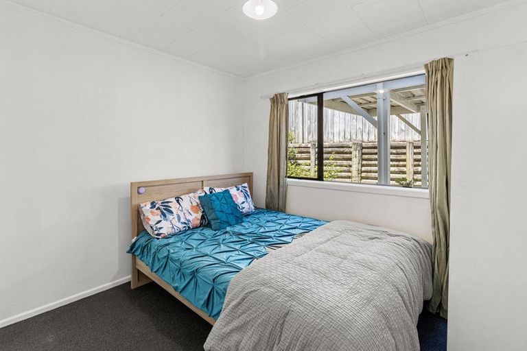 Photo of property in 31 Beaumont Crescent, Frankleigh Park, New Plymouth, 4310