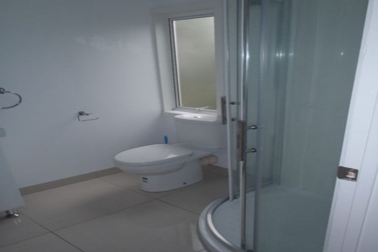 Photo of property in 1/59 Glendale Road, Glen Eden, Auckland, 0602