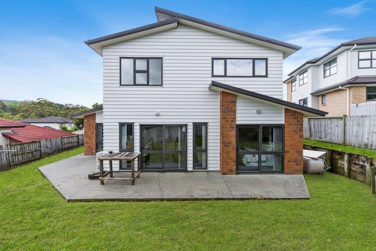 Photo of property in 127 Keri Vista Rise, Papakura, 2110