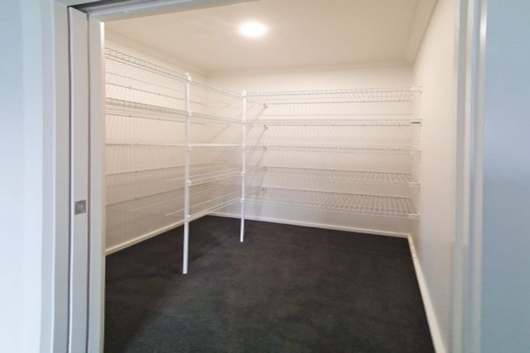 Photo of property in 12 Gee Place, Taradale, Napier, 4112