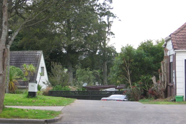Photo of property in 2/1b Eugenia Rise, Totara Heights, Auckland, 2105