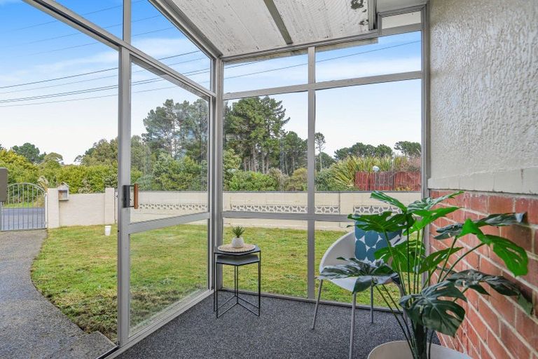 Photo of property in 27 Isadore Road, Saint Clair, Dunedin, 9012