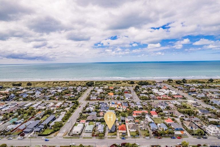 Photo of property in 59 Estuary Road, New Brighton, Christchurch, 8061