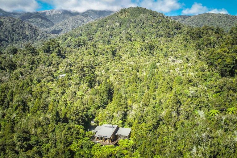 Photo of property in 32 Mokihinui Preserve, Seddonville, Westport, 7891