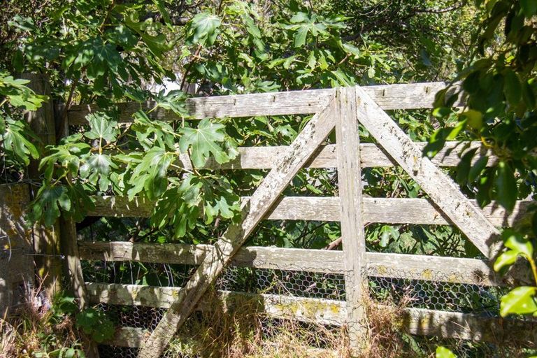 Photo of property in 9 Moroa Road, Tauwharenikau, Featherston, 5771