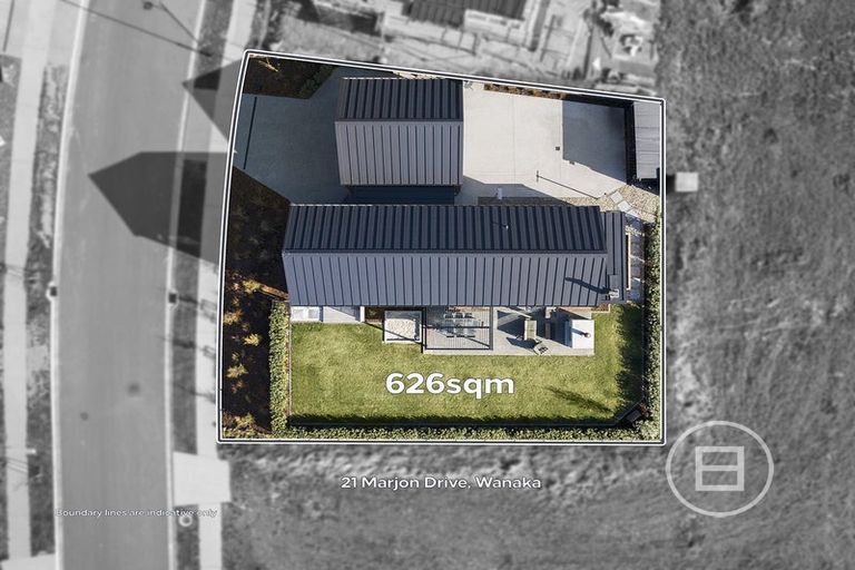 Photo of property in 21 Marjon Drive, Wanaka, 9305