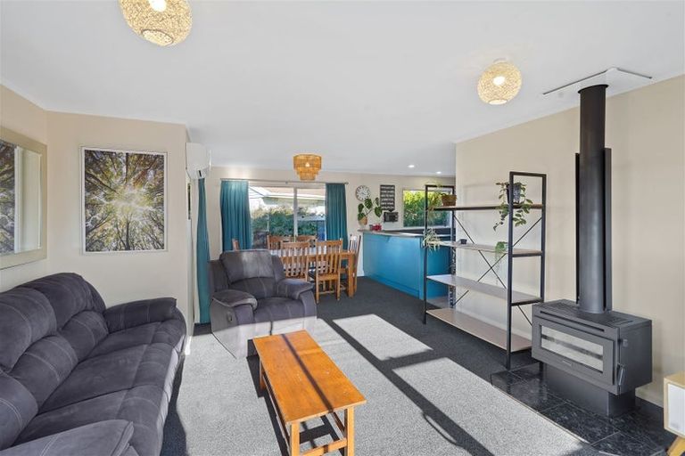 Photo of property in 10b Karlaw Place, Parklands, Christchurch, 8083
