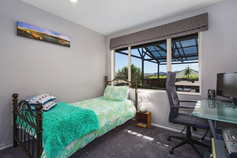 Photo of property in 74 Navigation Drive, Whitby, Porirua, 5024