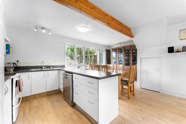 Photo of property in 59 Rautawhiri Road, Helensville, 0800