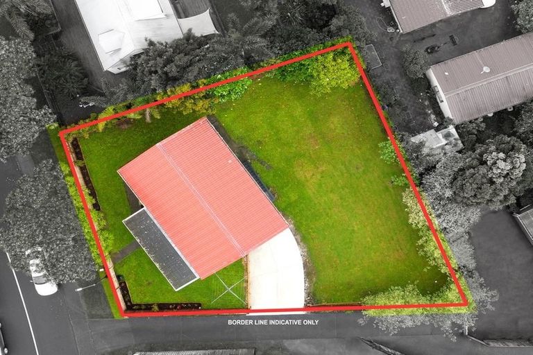 Photo of property in 17 Rehia Road, Massey, Auckland, 0614