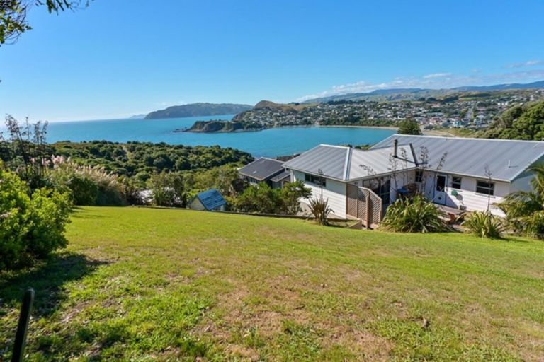Photo of property in 107 Tireti Road, Titahi Bay, Porirua, 5022