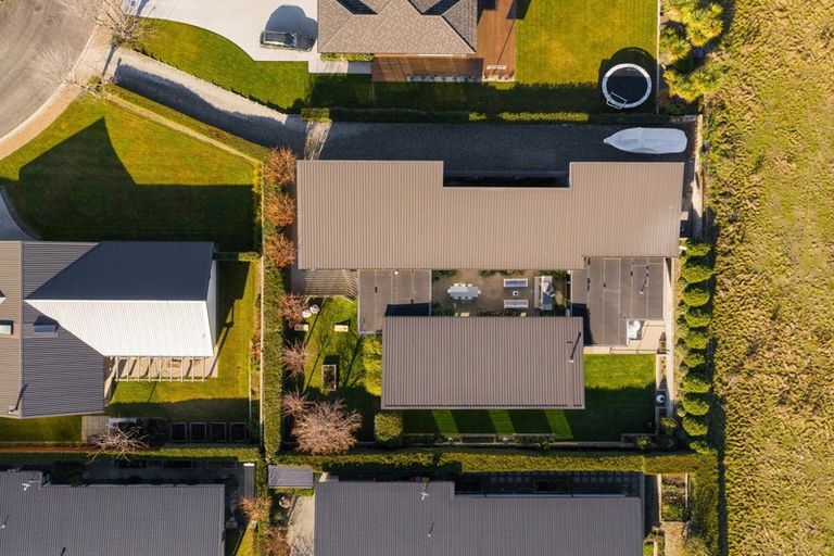 Photo of property in 44 Kelliher Drive, Wanaka, 9305